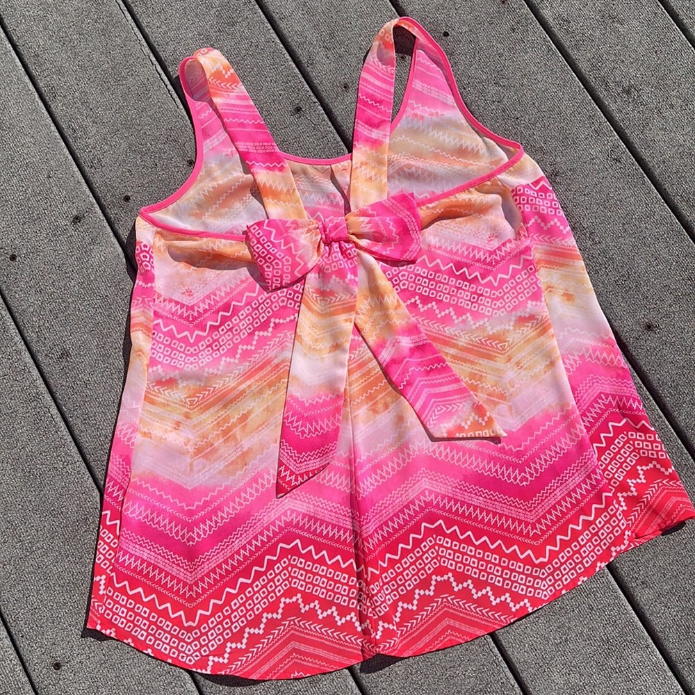 Geometric Patterned Tank Top - Picture 4 of 5